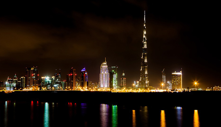 burj-khalifa-dubai-uae-night
